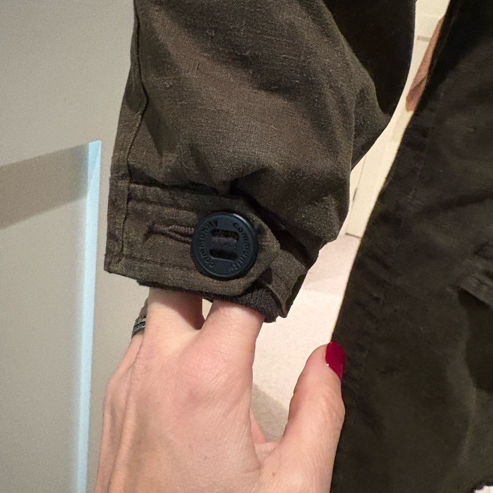 Aritzia Community Paradigm Parka Sz SM - Picture 10 of 14